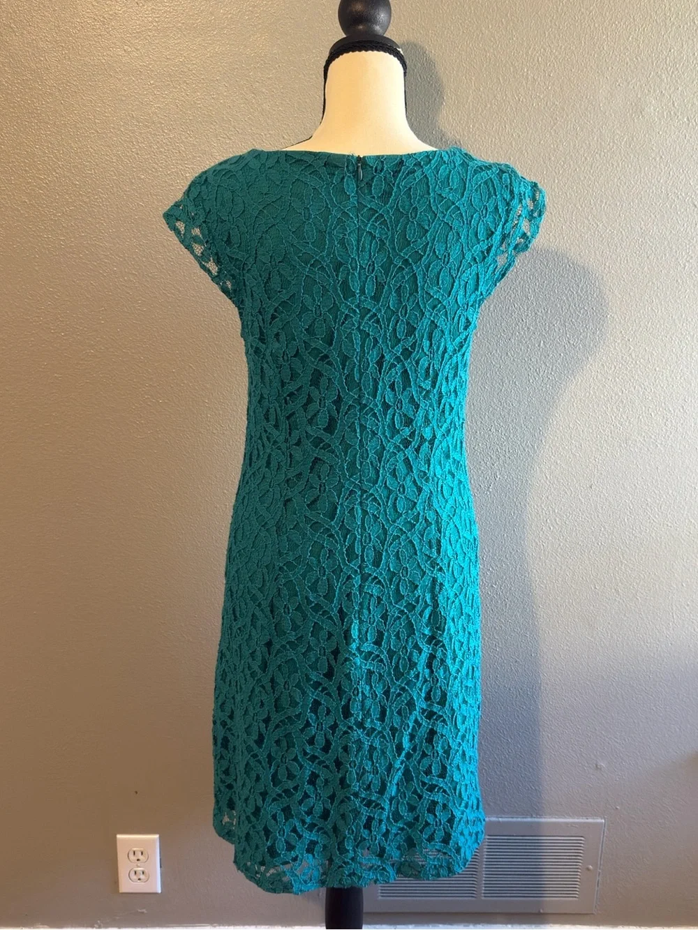 Vintage R&K Teal Green Floral Lace Sheath Cocktail Dress - Size 8